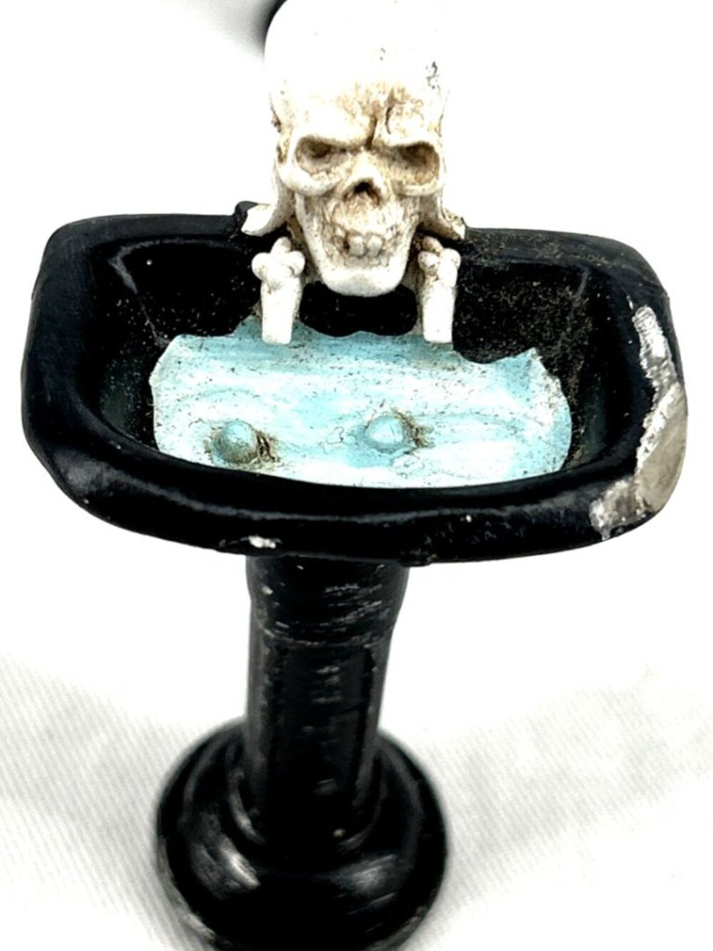 Dollhouse Halloween Miniatures Skulls Witches Legs Tiny Decor 3.25" Lot of 4 - Picture 8 of 10